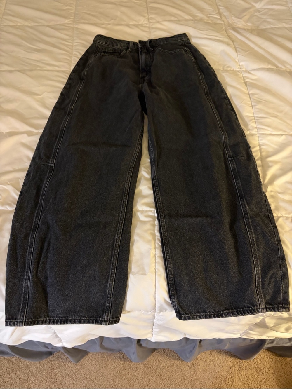 Good American Good Extreme Barrel Jean
